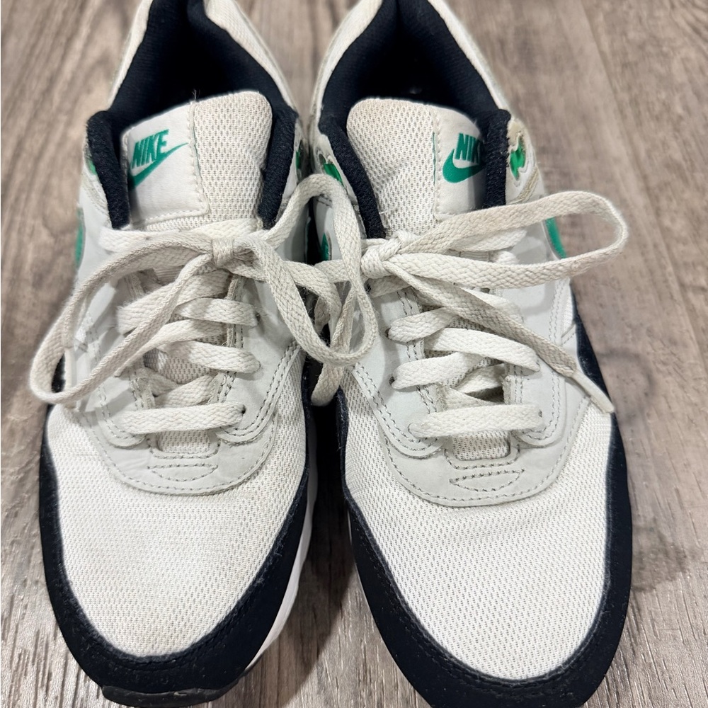 Nike size 6.5 big kid Bundle- Jordans/ Airmax 1 - Picture 12 of 16